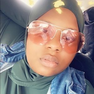 Meet your Posher, Jasmine